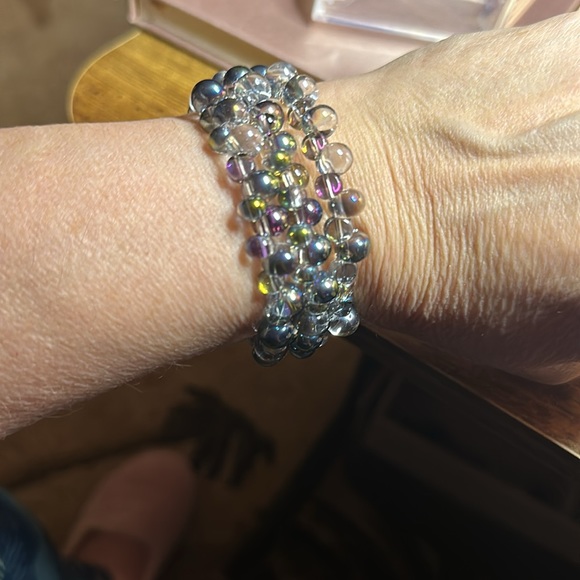 Three coil memory wire bracelet - Picture 2 of 2